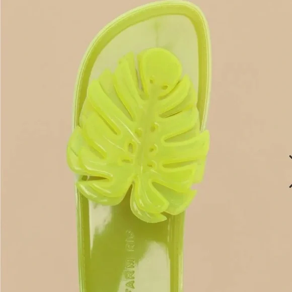 Vibrant Green Monstera Leaf Jelly Sandals PURCHASED IN BRAZIL 🇧🇷 - Picture 3 of 5